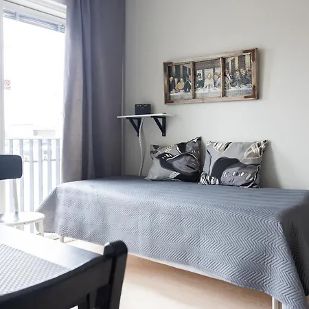 Tuures Host By Tuure * Турку