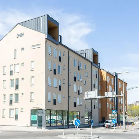 Tuures Host By Tuure * Турку